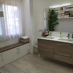 아파트 Plaza San Marcos Casco Historico Con Parking 이코드레로스비노스