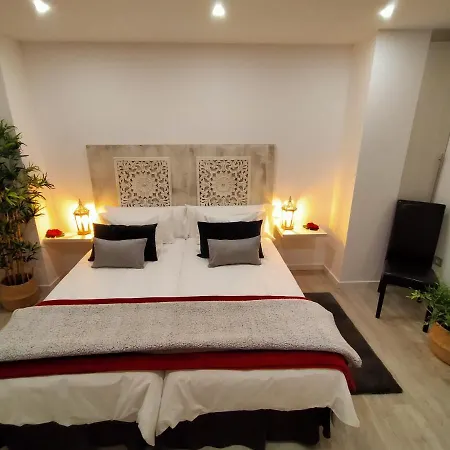 Plaza San Marcos Casco Historico 伊科德·德·洛斯·维诺斯